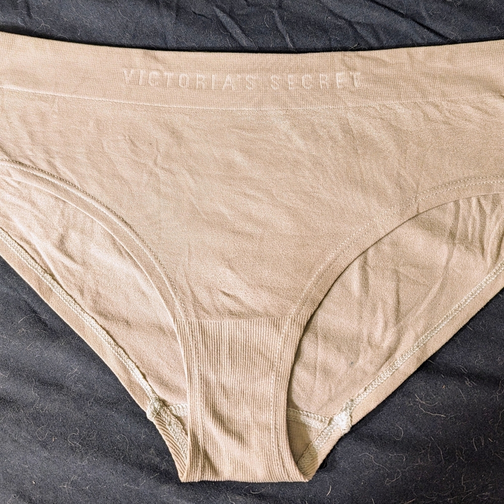 Victoria's Secret Vintage Hipster Panties - Medium